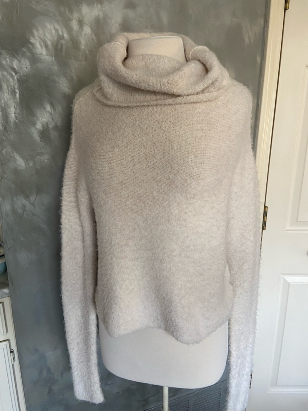 Free People Cowlneck Crop Sweater XS